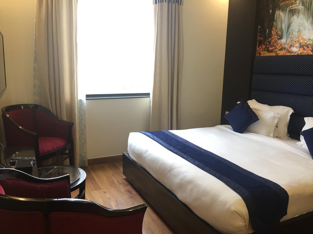 Hotel Pearl Blue Agra  Exterior foto